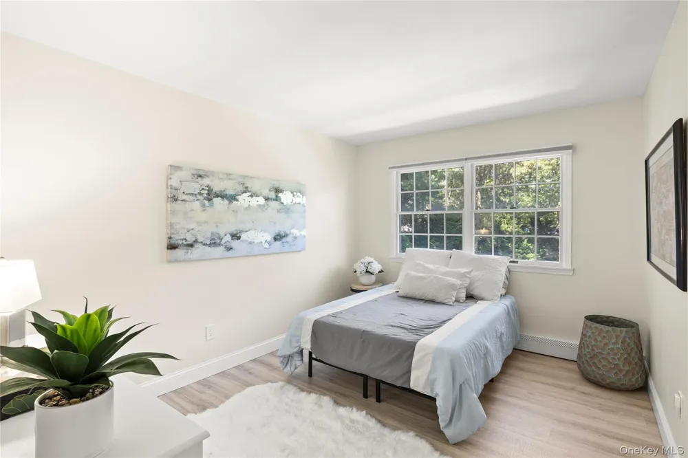 7 Holly Lane Port Jefferson, NY 11777