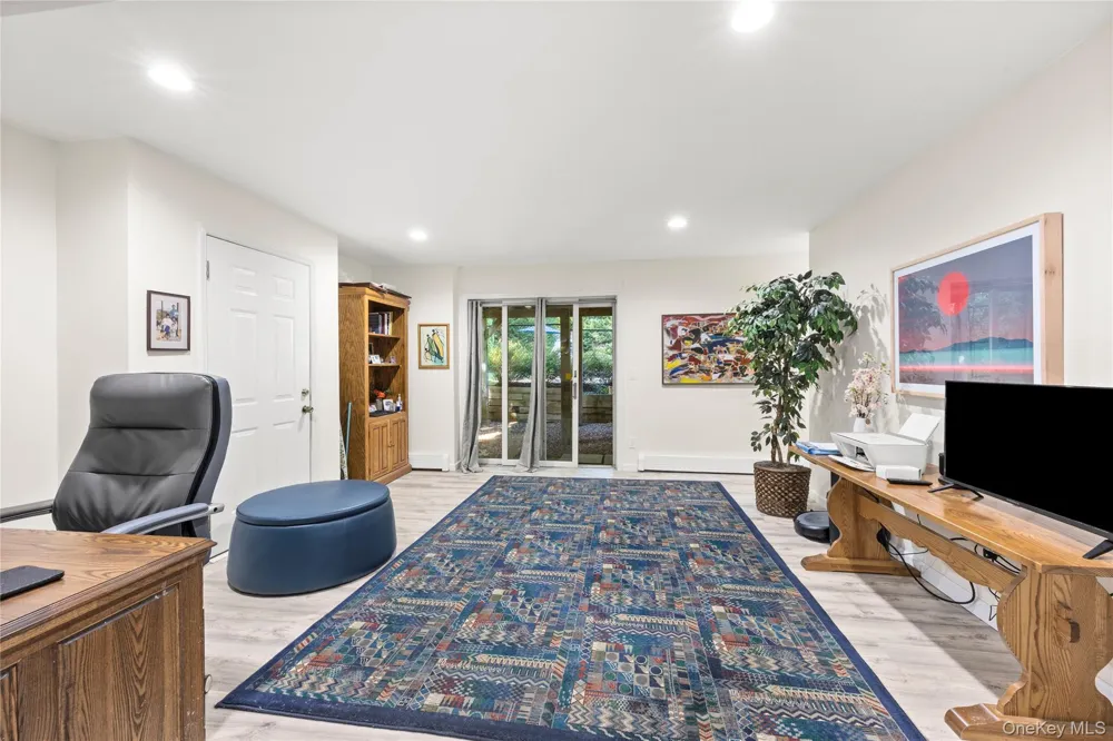 7 Holly Lane Port Jefferson, NY 11777