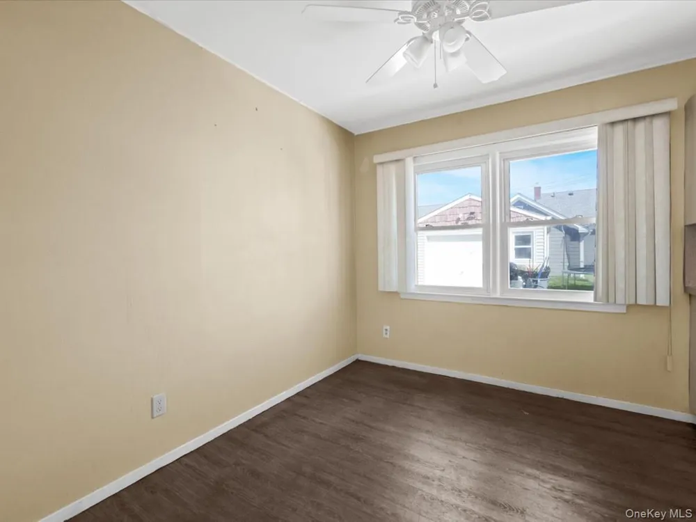 77 LITCHFIELD AVENUE Elmont, NY 11003