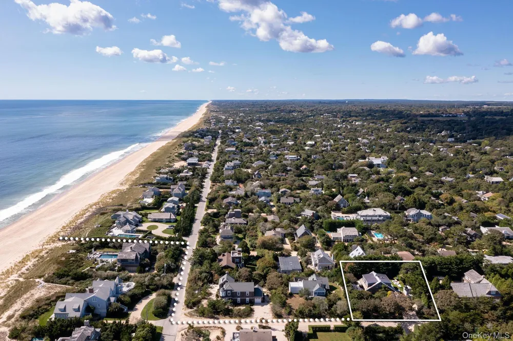 74 Hampton Lane Amagansett, NY 11930