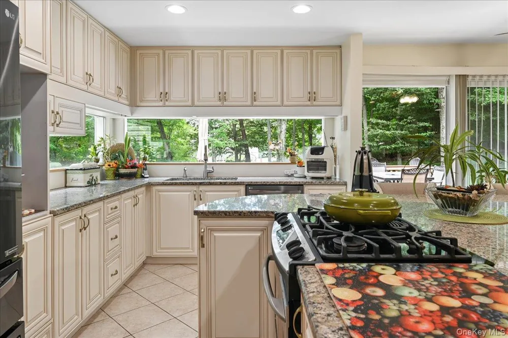 12 Berkshire Drive New City, NY 10956