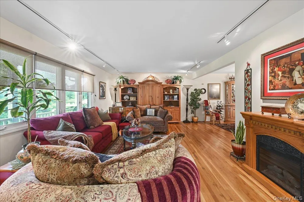 12 Berkshire Drive New City, NY 10956