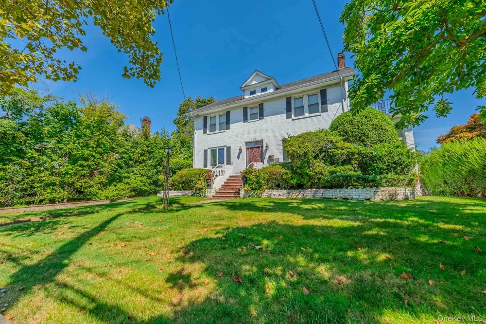 112 Harrison Street Lawrence, NY 11559