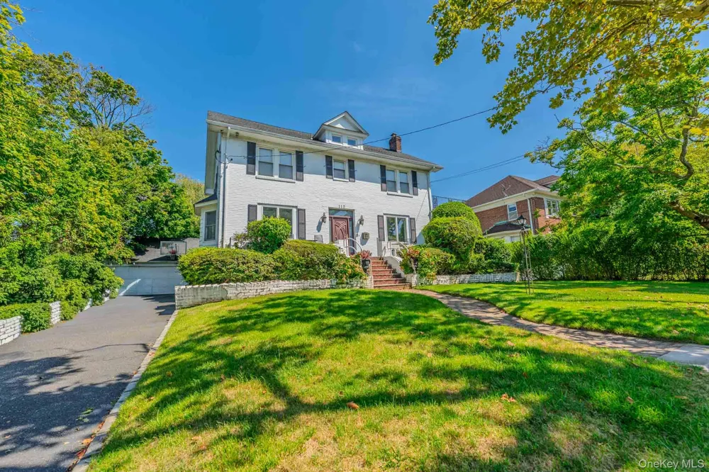 112 Harrison Street Lawrence, NY 11559