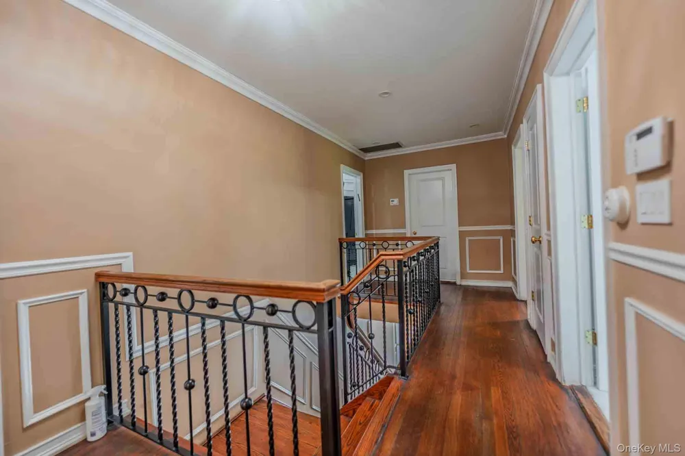 112 Harrison Street Lawrence, NY 11559