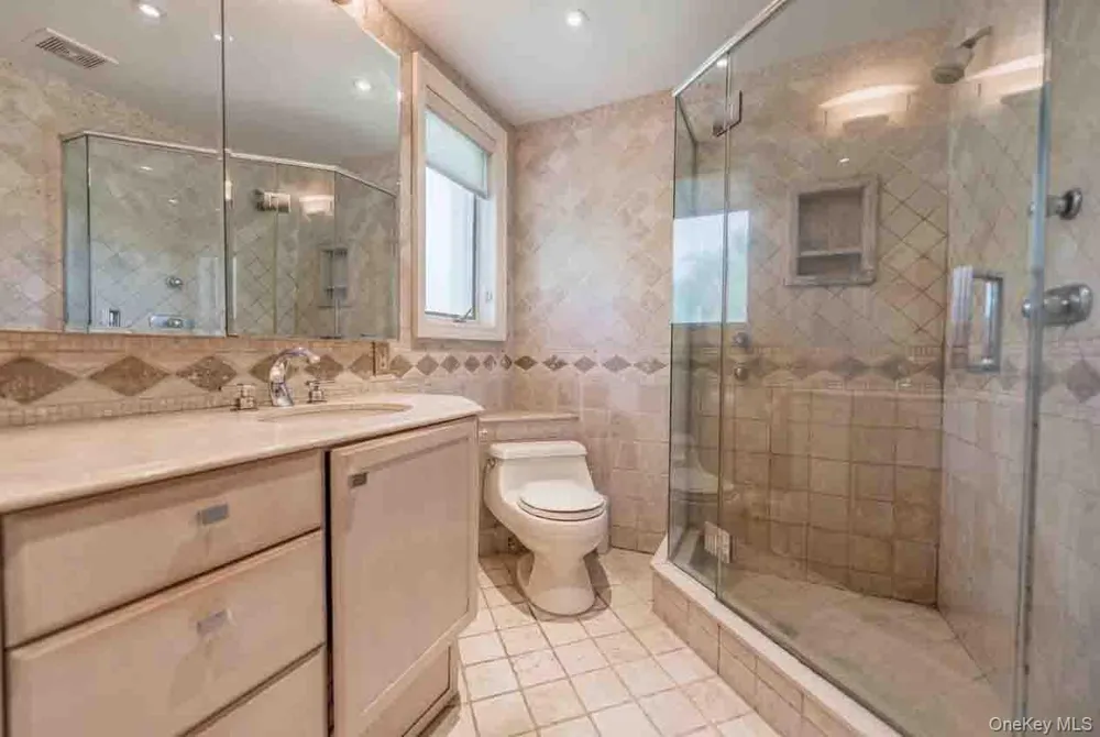 112 Harrison Street Lawrence, NY 11559
