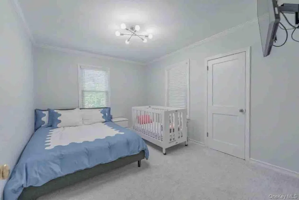 112 Harrison Street Lawrence, NY 11559