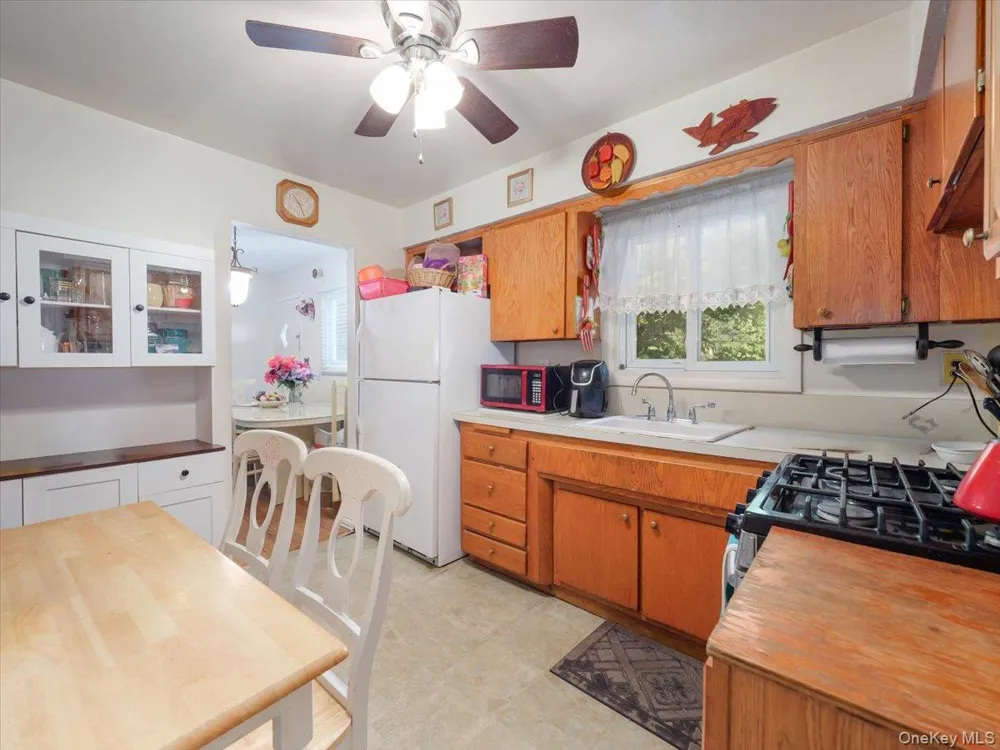6 Byron Street New City, NY 10956