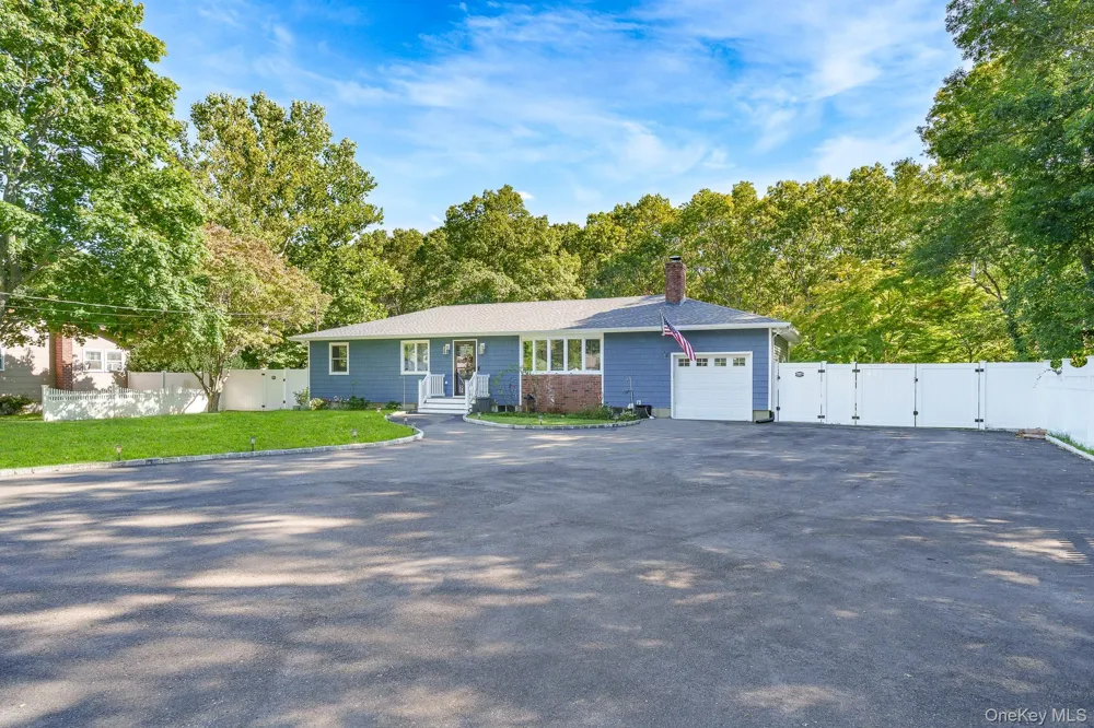 20 Danbury Avenue Patchogue, NY 11772