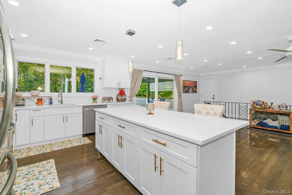 20 Danbury Avenue Patchogue, NY 11772