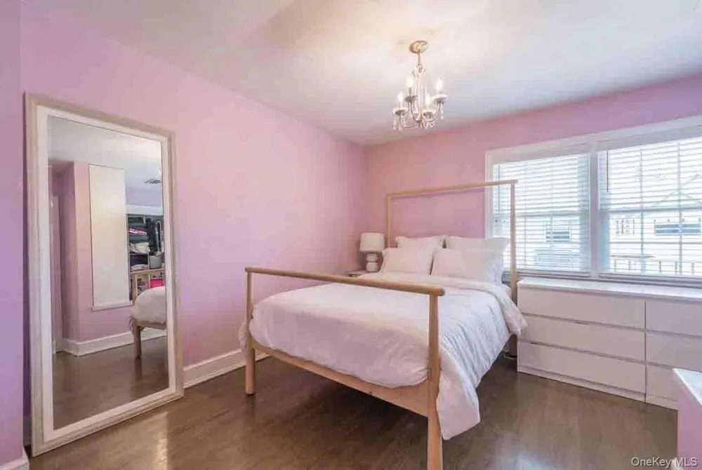 2 Ike Place Woodmere, NY 11598