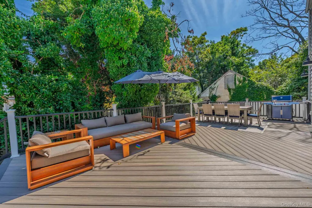 2 Ike Place Woodmere, NY 11598