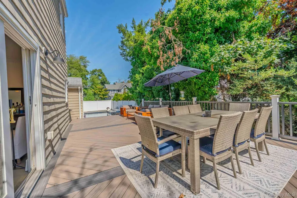 2 Ike Place Woodmere, NY 11598
