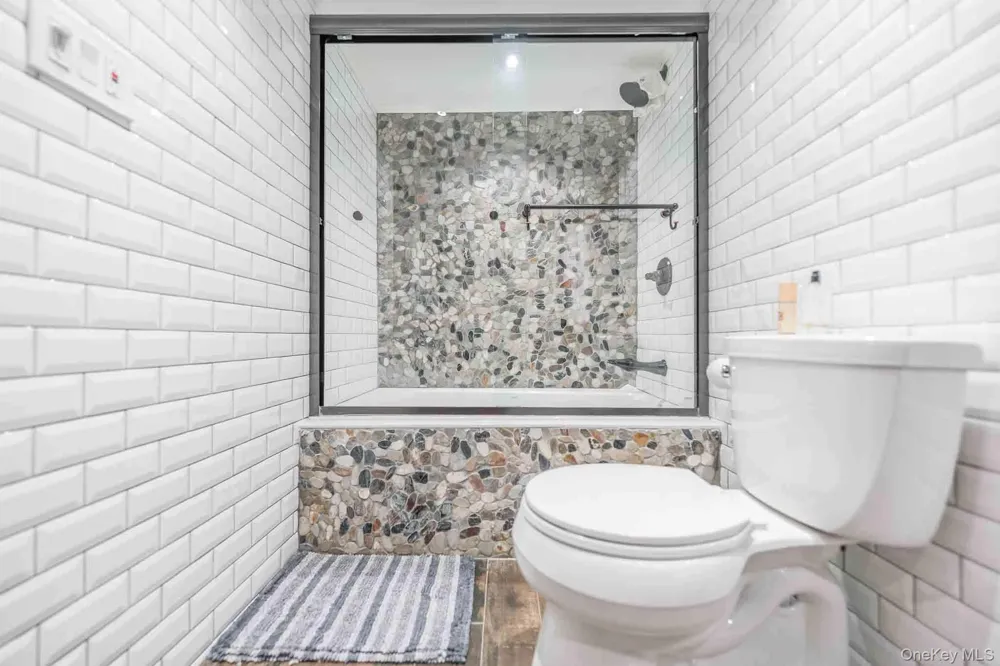 2 Ike Place Woodmere, NY 11598