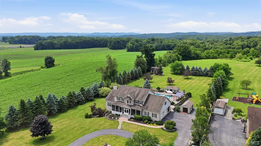 161 Bergen Circle Slate Hill, NY 10973