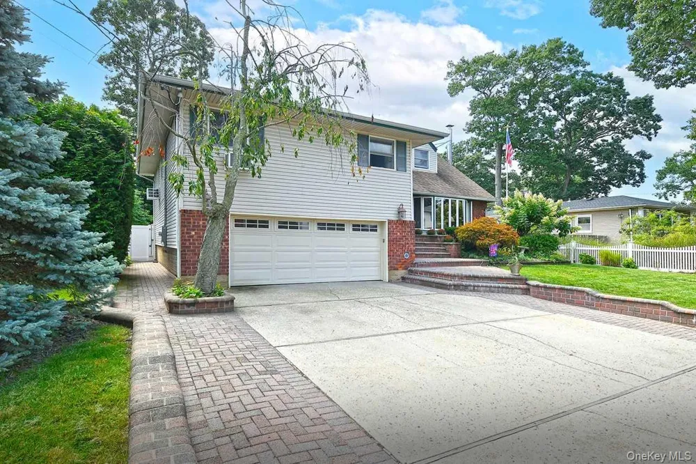 1994 Van Nostrand Avenue Merrick, NY 11566