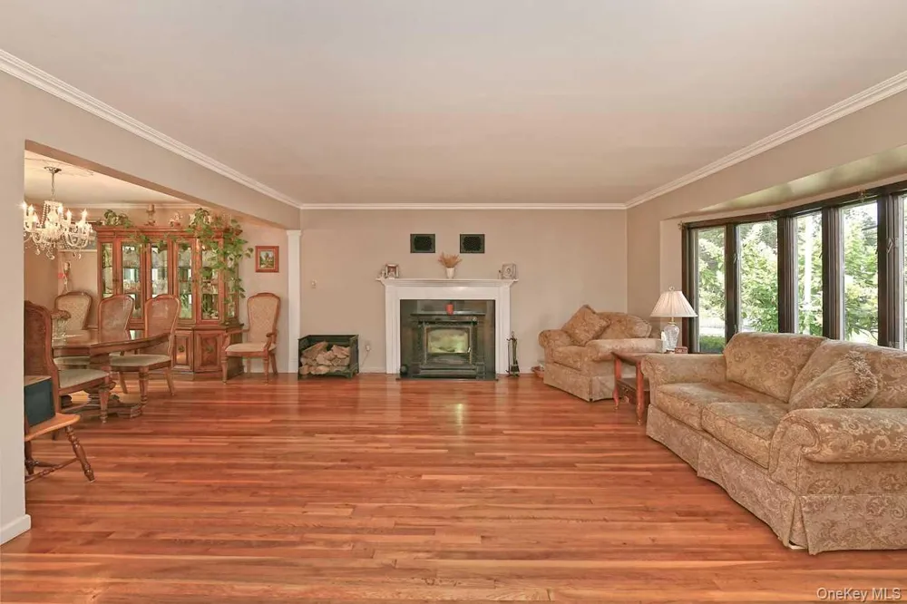 1994 Van Nostrand Avenue Merrick, NY 11566