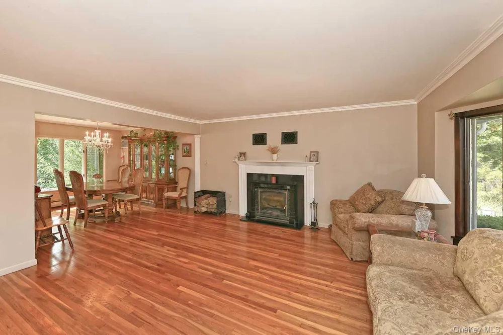 1994 Van Nostrand Avenue Merrick, NY 11566