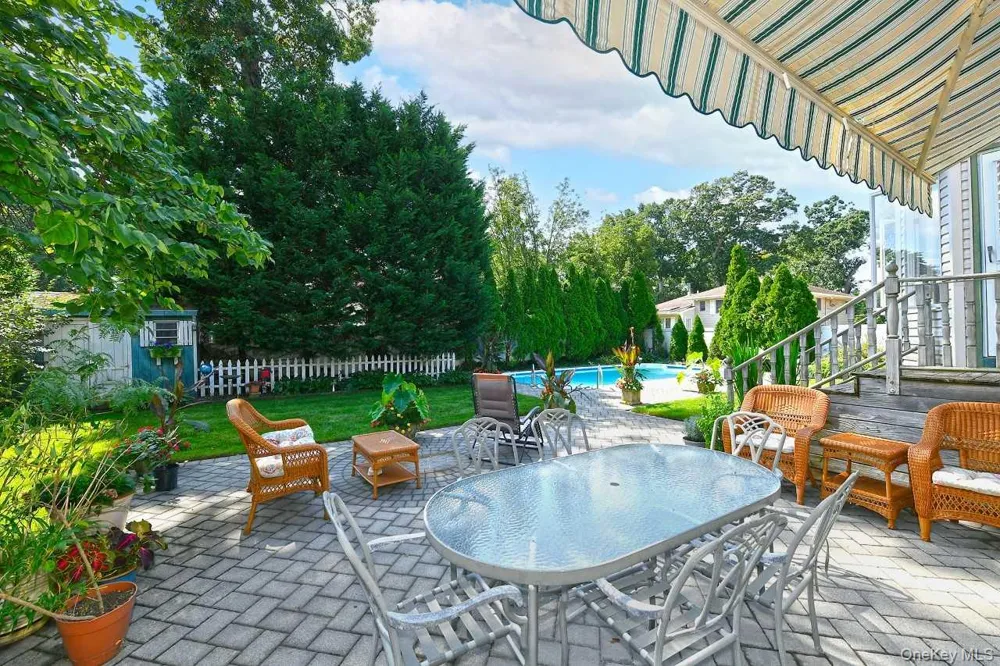1994 Van Nostrand Avenue Merrick, NY 11566