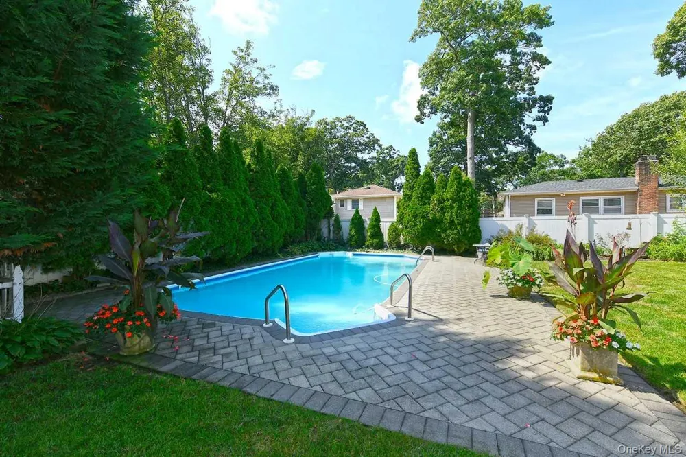 1994 Van Nostrand Avenue Merrick, NY 11566