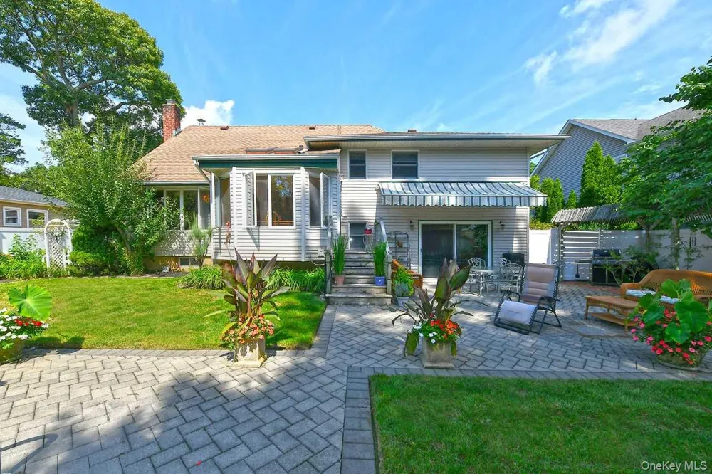 1994 Van Nostrand Avenue Merrick, NY 11566