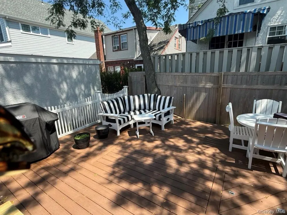 92 Hewlett Avenue Point Lookout, NY 11569