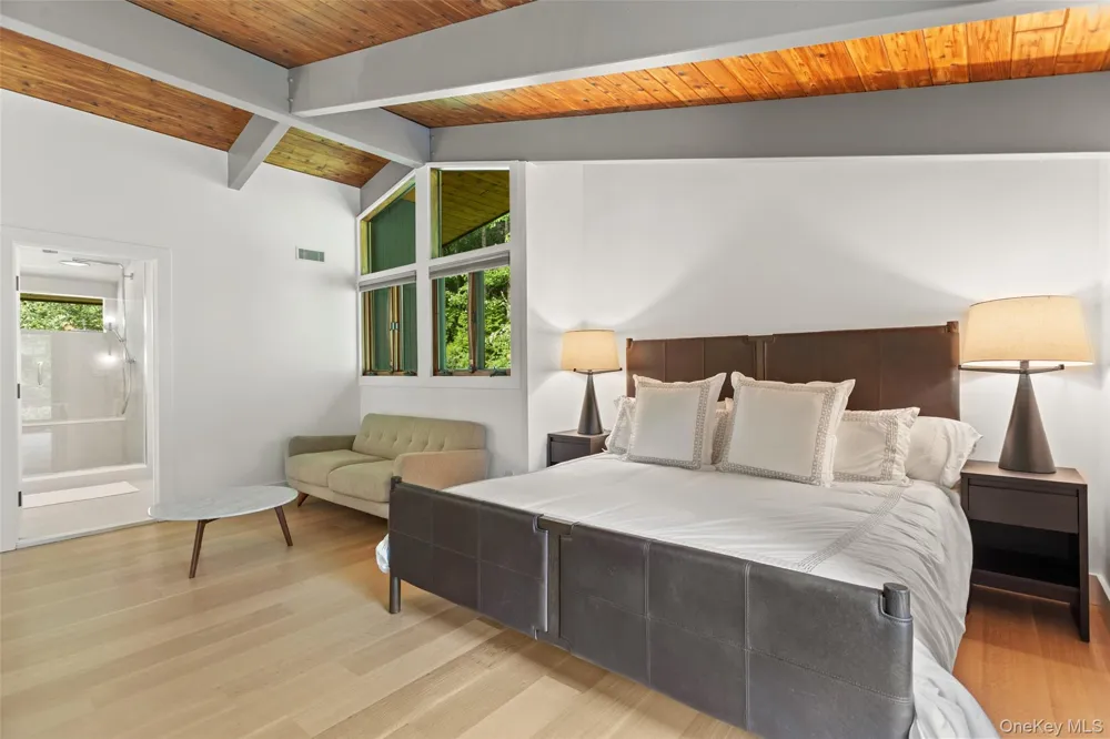 21 Black Spring Road Pound Ridge, NY 10576