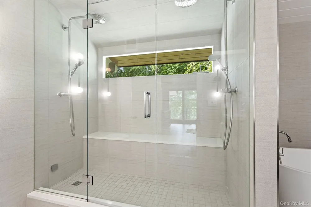 21 Black Spring Road Pound Ridge, NY 10576