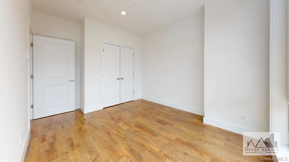 138-28 Queens Boulevard #2C Briarwood, NY 11435