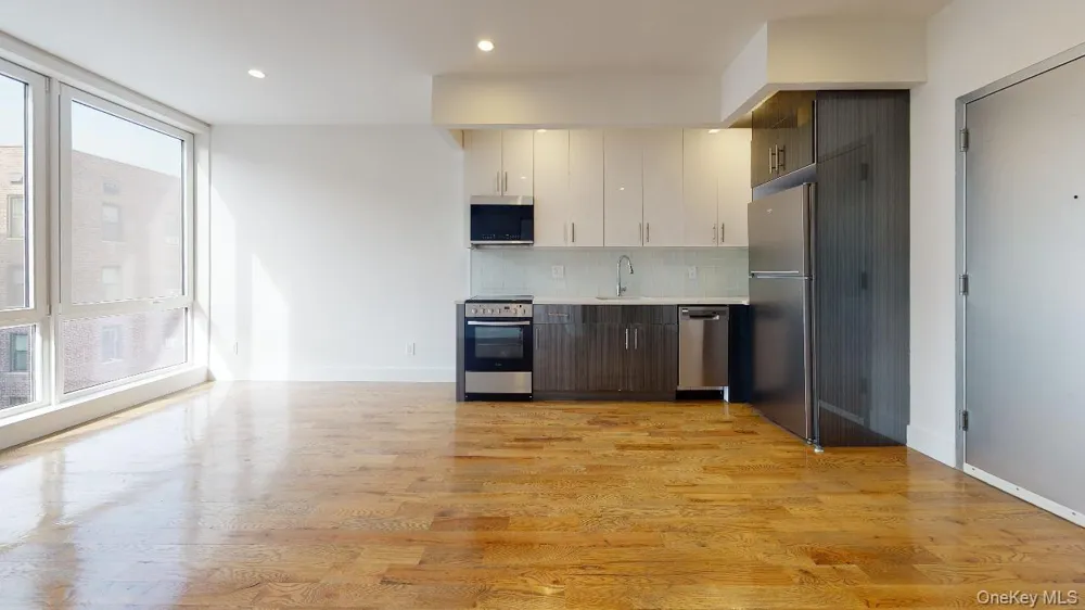 138-28 Queens Boulevard #2C Briarwood, NY 11435