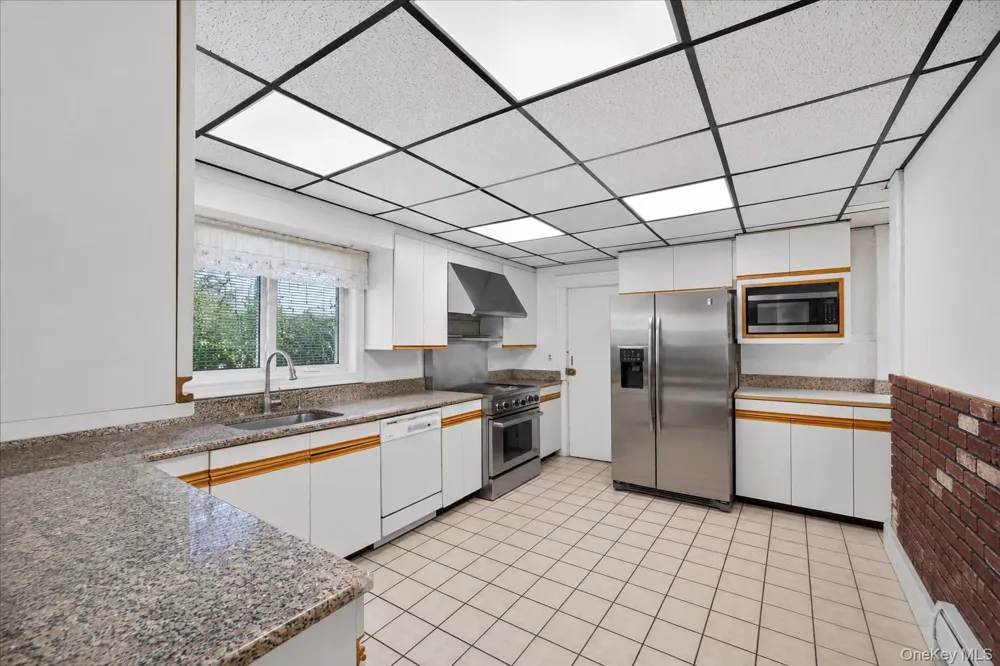 77 Irving Place New Rochelle, NY 10801