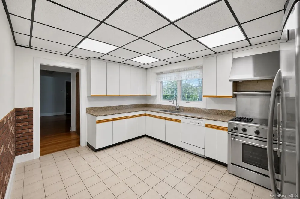 77 Irving Place New Rochelle, NY 10801