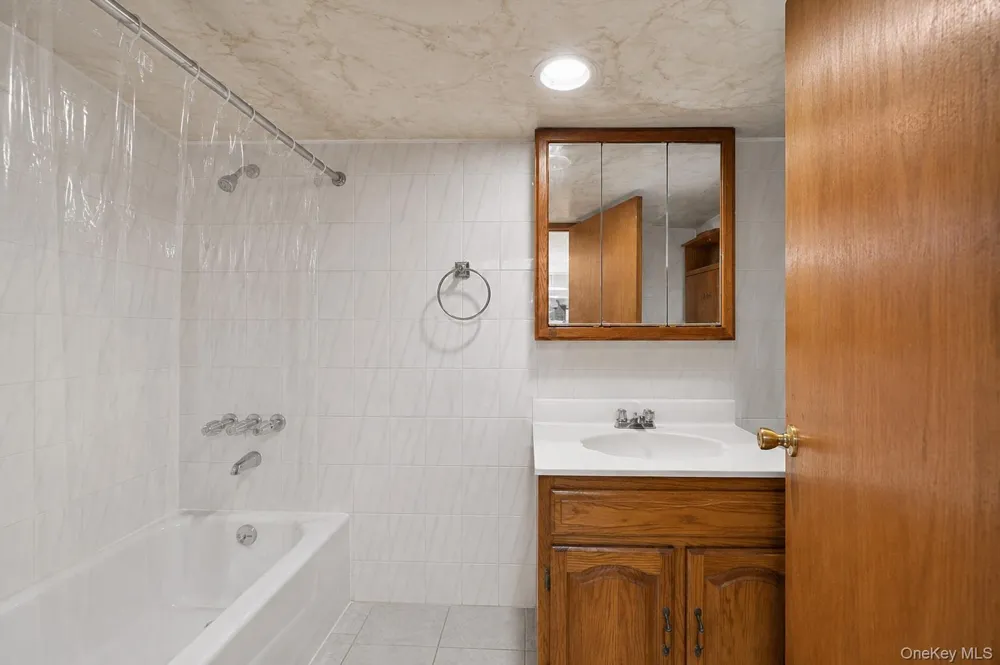 77 Irving Place New Rochelle, NY 10801