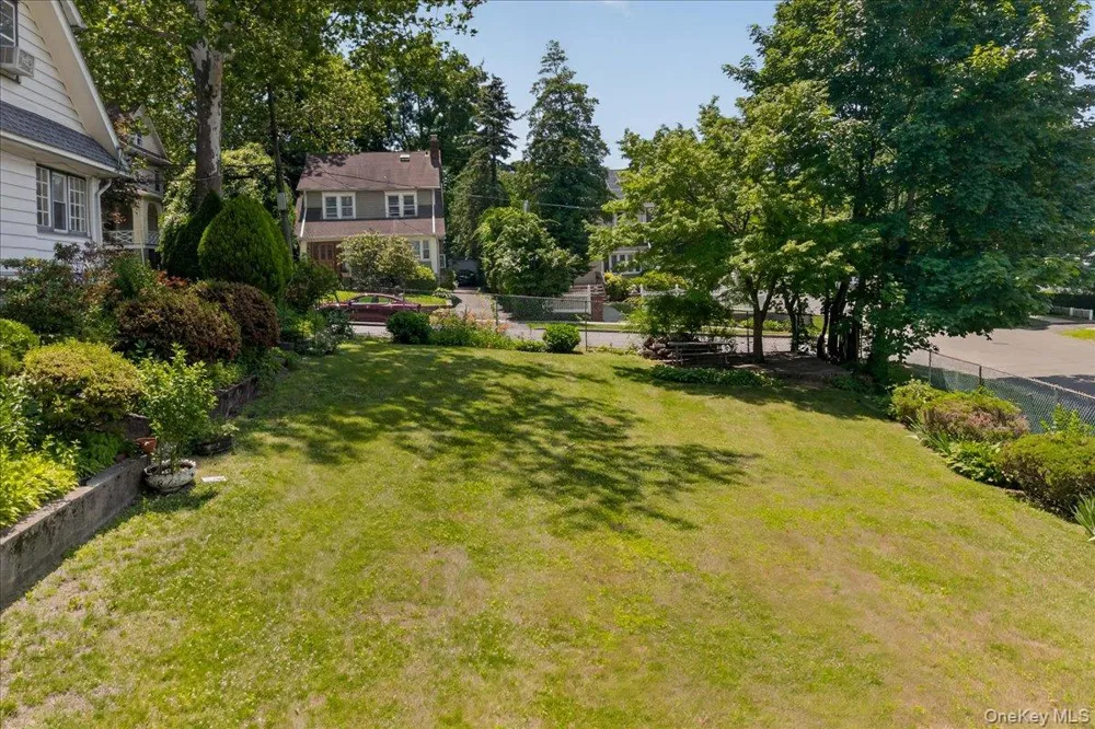 77 Irving Place New Rochelle, NY 10801