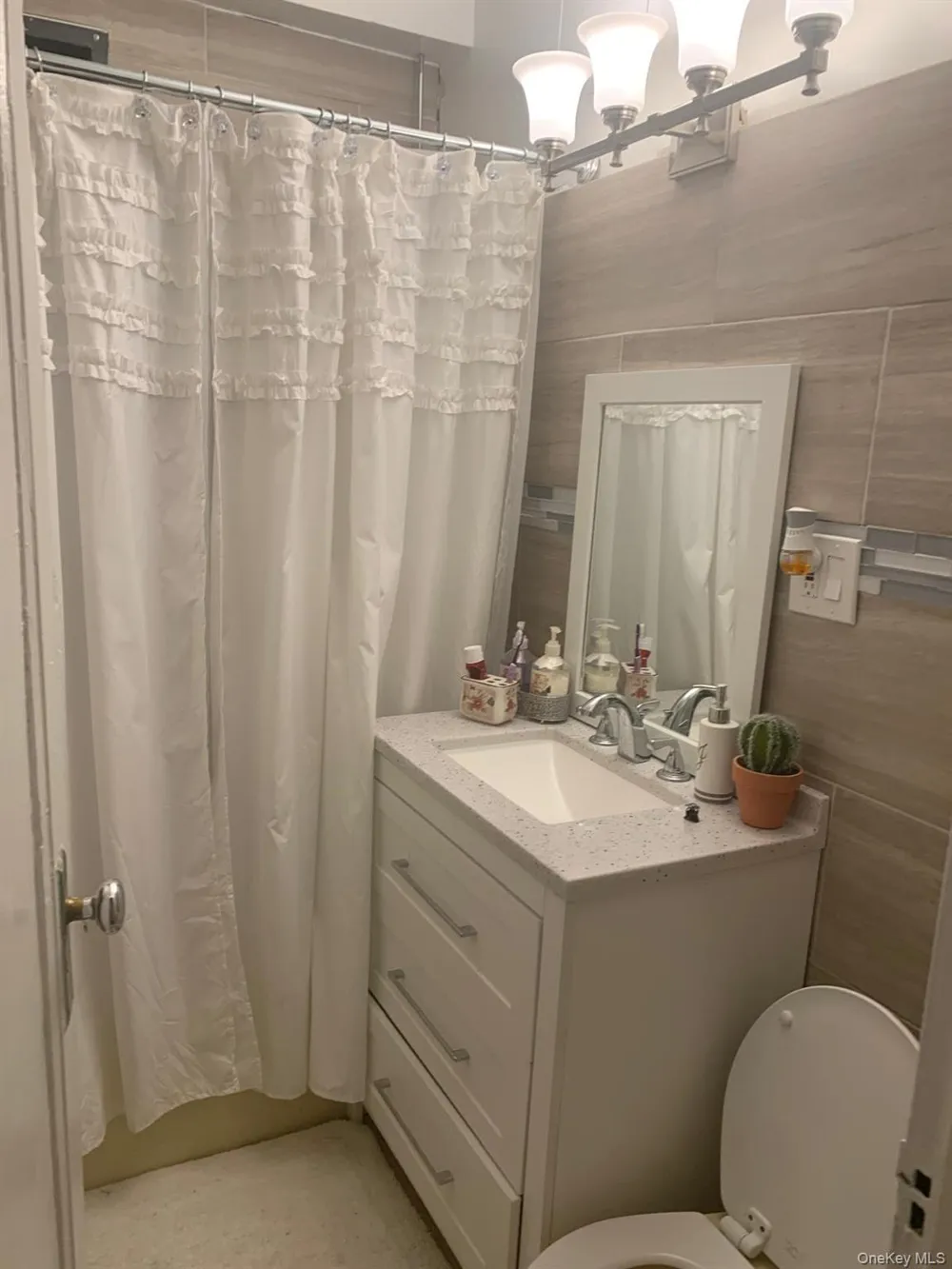 1700 Metropolitan Avenue #6D Bronx, NY 10462