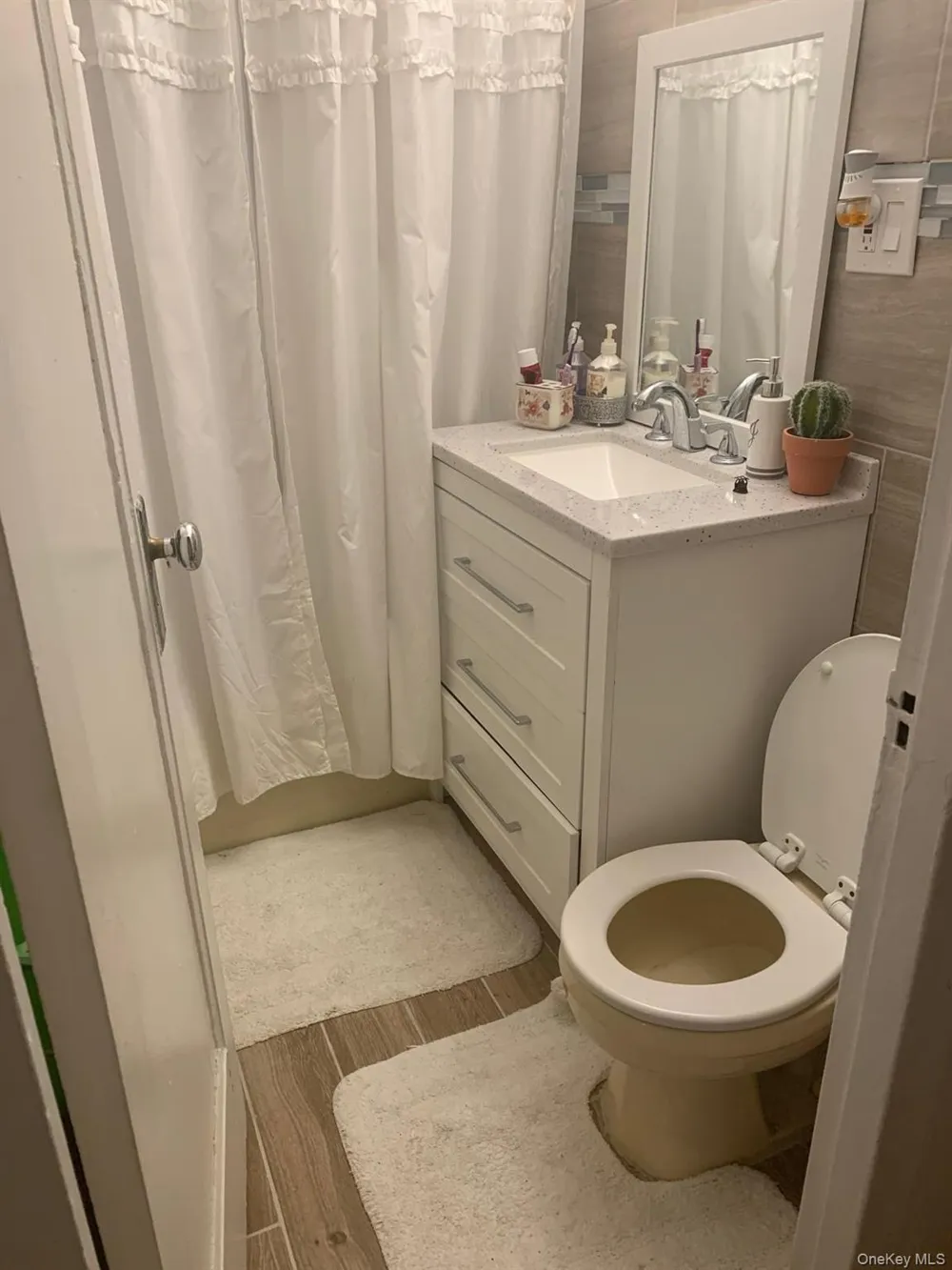 1700 Metropolitan Avenue #6D Bronx, NY 10462