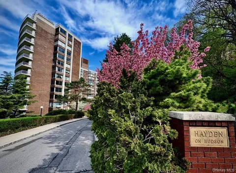 4455 Douglas Avenue #9M