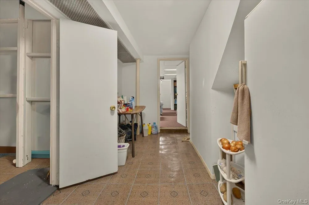 108-10 107th Avenue Richmond Hill S., NY 11419