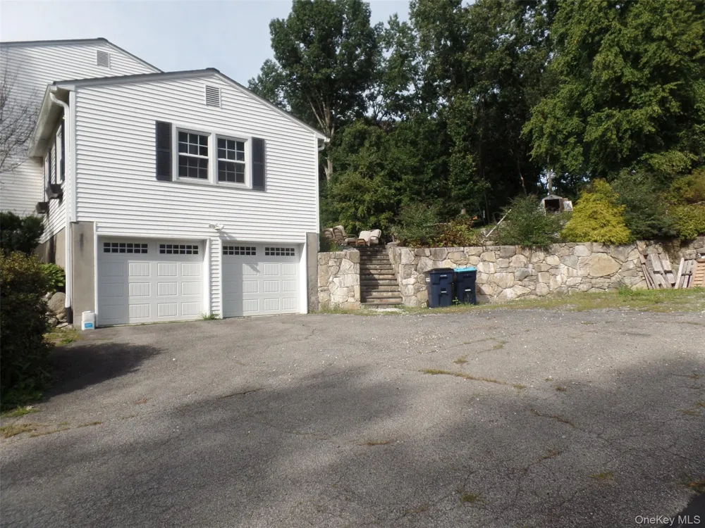 41 Christine Court Stormville, NY 12582