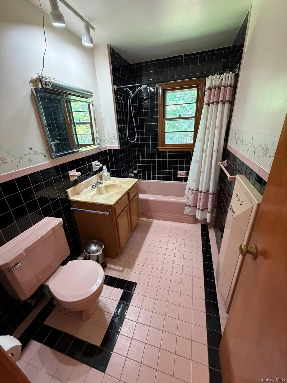 20 Hutchinson Road Carmel, NY 10512