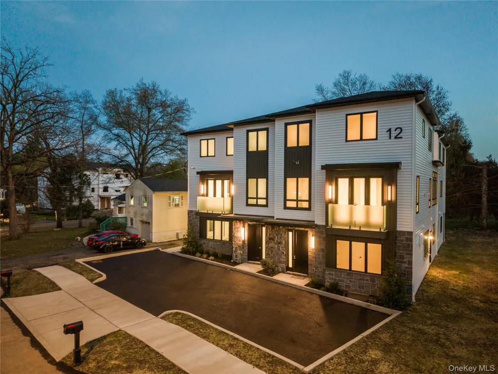 12 Sherman Drive #202 Spring Valley, NY 10977