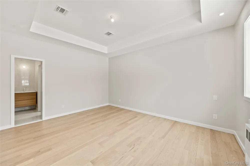 12 Sherman Drive #202 Spring Valley, NY 10977