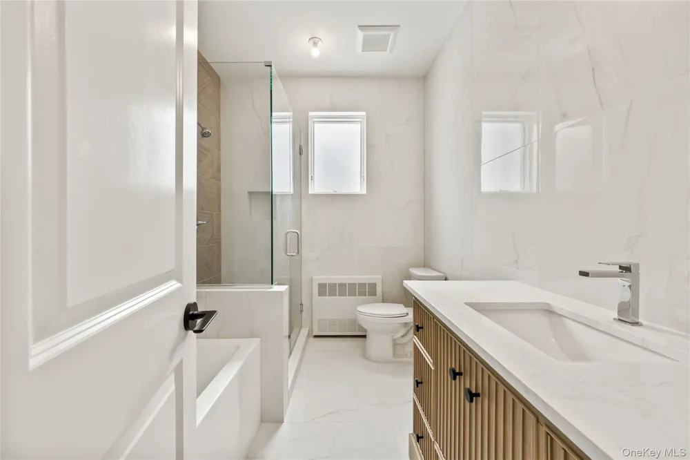 12 Sherman Drive #202 Spring Valley, NY 10977