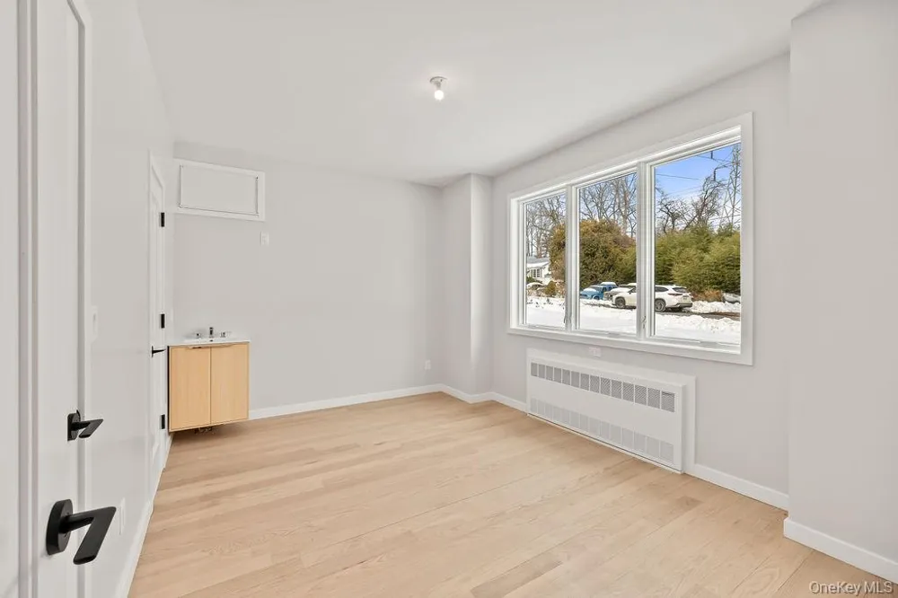 12 Sherman Drive #202 Spring Valley, NY 10977