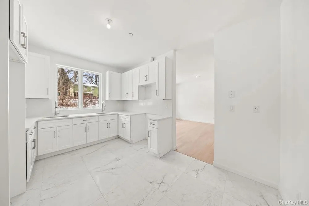 12 Sherman Drive #202 Spring Valley, NY 10977
