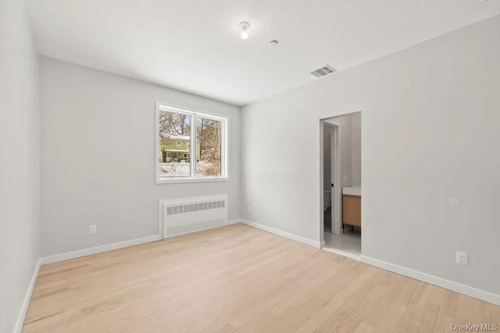 12 Sherman Drive #202 Spring Valley, NY 10977