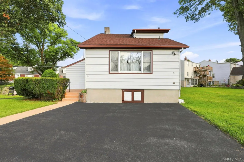 83 Brewster Avenue Yonkers, NY 10701