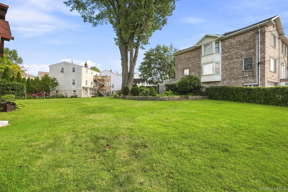 83 Brewster Avenue Yonkers, NY 10701