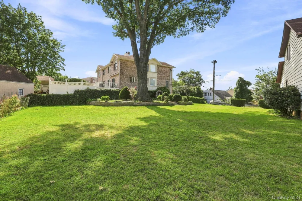 83 Brewster Avenue Yonkers, NY 10701