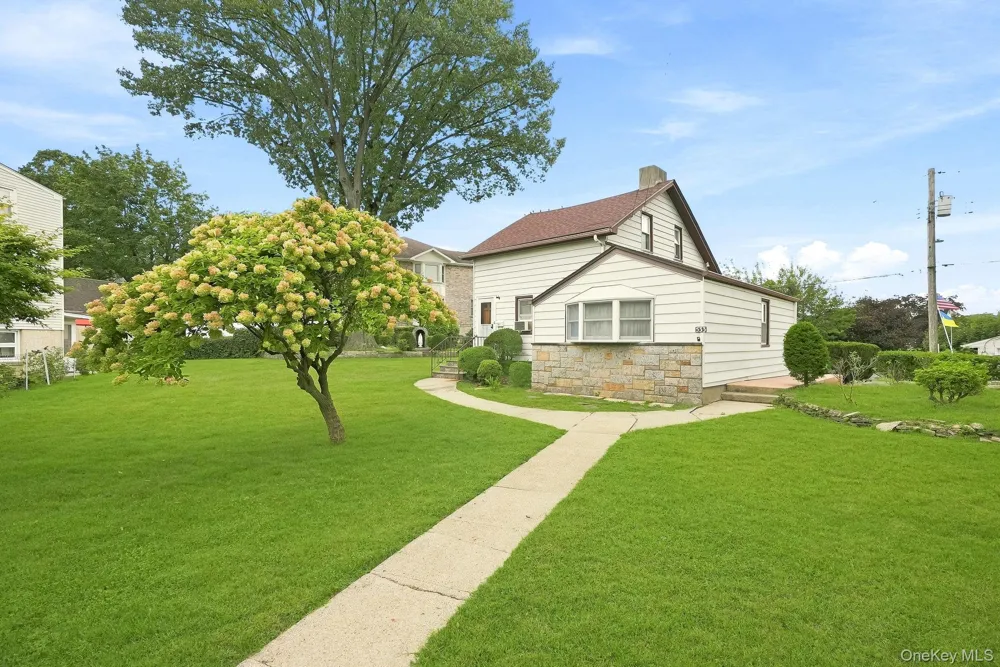 83 Brewster Avenue Yonkers, NY 10701